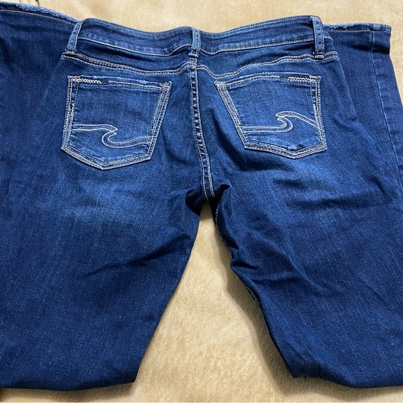 Silver Women’s Suki Bootcut Jeans Size 28 - Picture 2 of 4